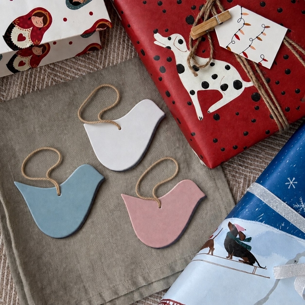 BÁT TRÀNG CERAMIC - Christmas Ornament in Pink Bird