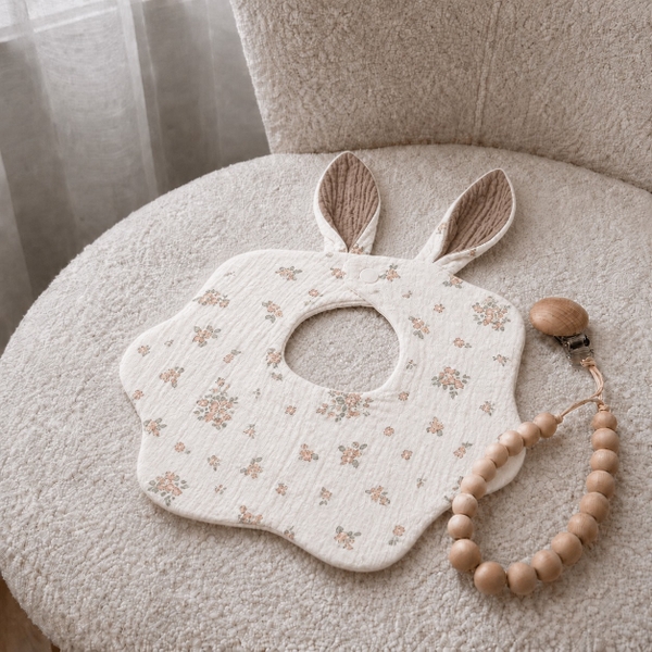 KID & BABY - Muslin Bunny Bib in Tiny Flower