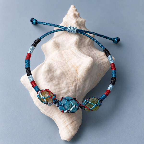 MERAKI TOWN - Triple Stone Bracelet in Citrine, Apatite, Peridot