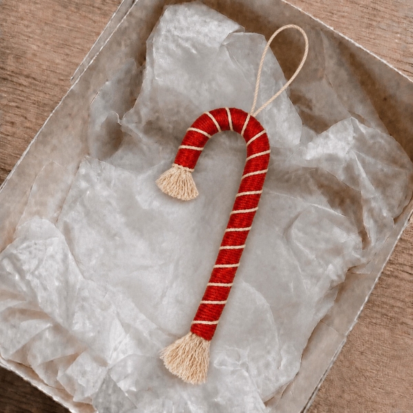 Macrame CHRISTMAS Ornament - Candy Cane in Red