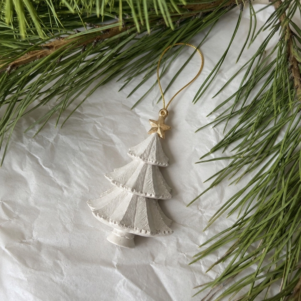 Poly CHRISTMAS Ornament - CHRISTMAS Tree in White