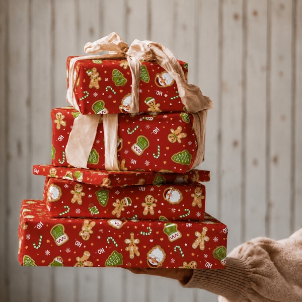 TIỆM CÁ TRỨNG - 'Cookie Wonderland' Christmas Wrapping Paper