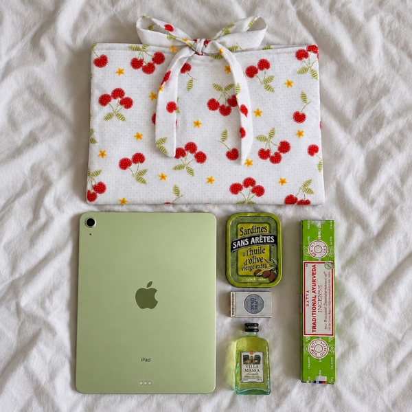 RỪNG HANDMADE - 'Cherry' Fabric Ipad/Book Sleeve