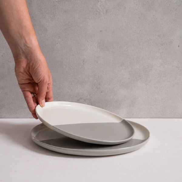 BÁT TRÀNG CERAMIC - Two Tone Plate in Brown