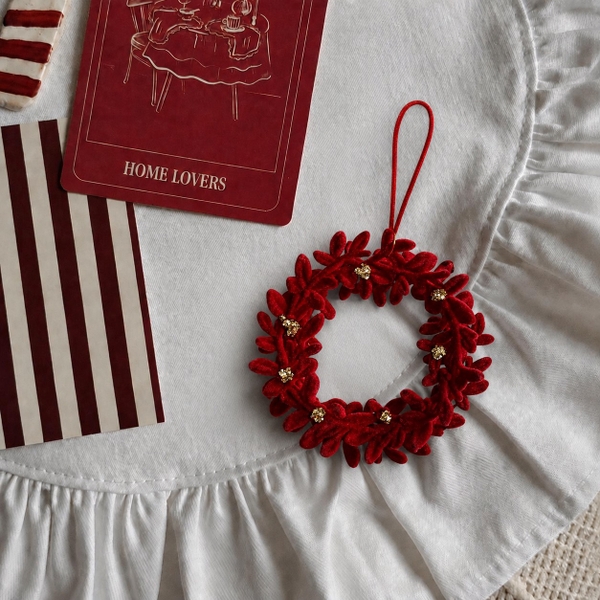 Velvet CHRISTMAS Ornament - Wreath