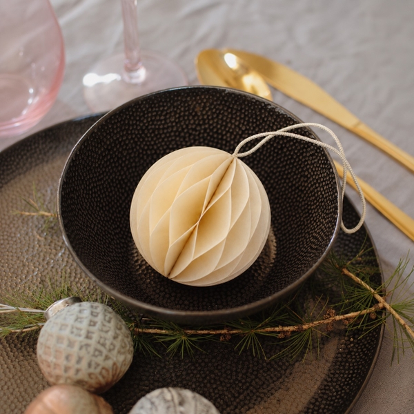 CHRISTMAS - Paper Ornament in Bauble
