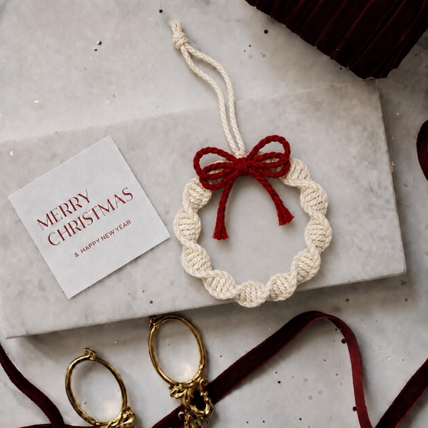 Macrame Christmas Ornament - Wreath in White With Red Bow
