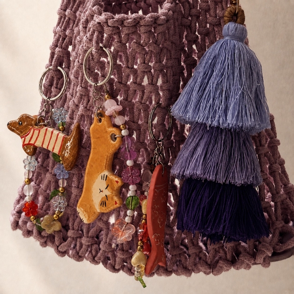 LINDO CRAFTS - Dog With Red Striped Shirt Keychain