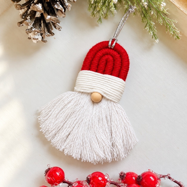 CHRISTMAS - Macrame Ornament in Red Gnome