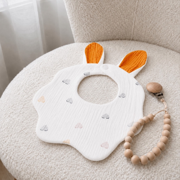 KID & BABY - Muslin Bunny Bib in Heart