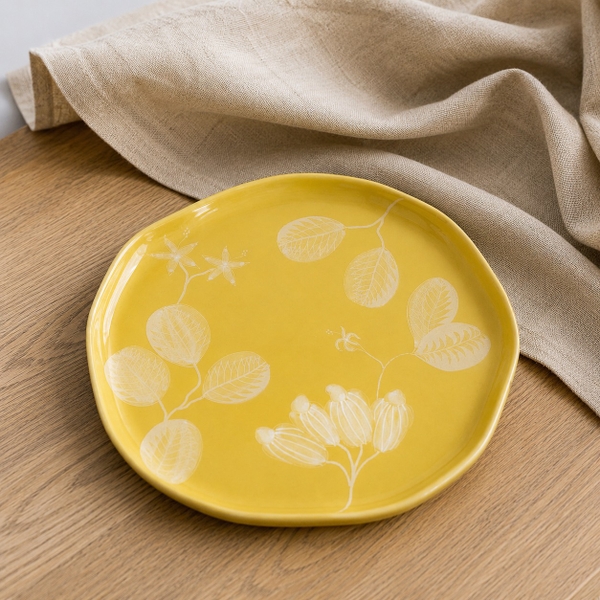 BÁT TRÀNG CERAMIC - Medium Round Plate in Yellow
