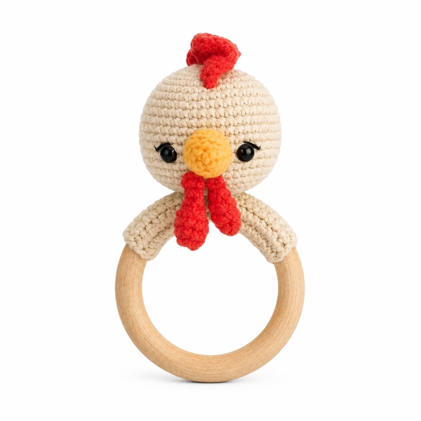 KID & BABY - Macrame Rattle With Wooden Handle in Chicken
