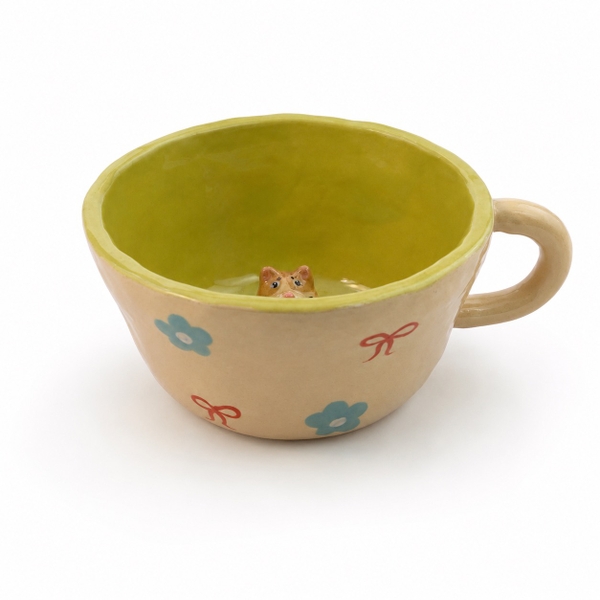 LINDO CRAFTS - Bow & Flower Mug in Green With Orange Cat Inside