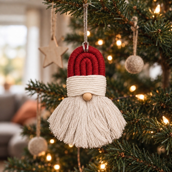 CHRISTMAS - Macrame Ornament in Red Gnome