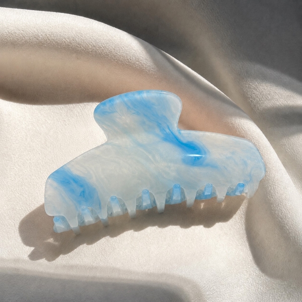 HAIR ACCESSORY - Heirloom Hair Claw in Shimmer Cloudy