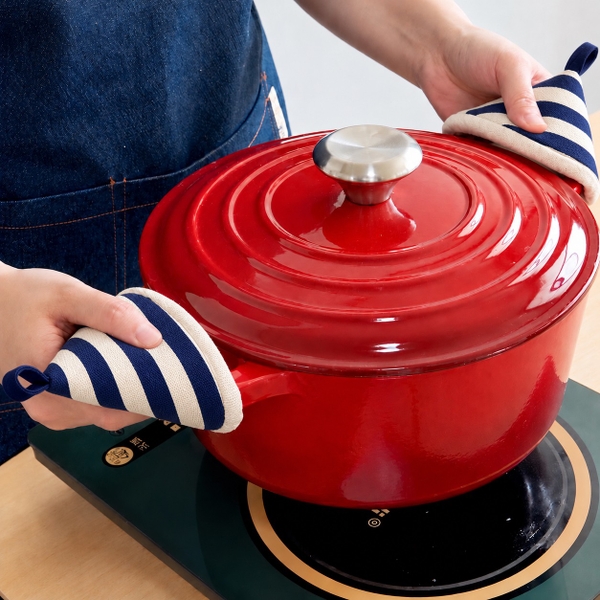 KITCHENWARE - Cone Pot Holder in Navy Stripe