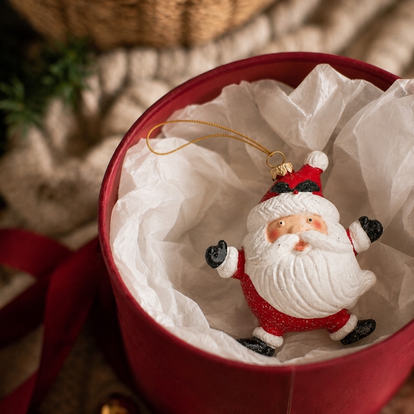 CHRISTMAS - Poly Ornament in Chubby Santa