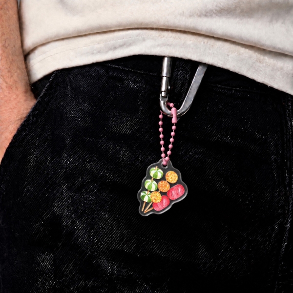PHANHSHI STUDIO - ‘Cá Viên Chiên / Fried Fish Ball' Mini Keychain