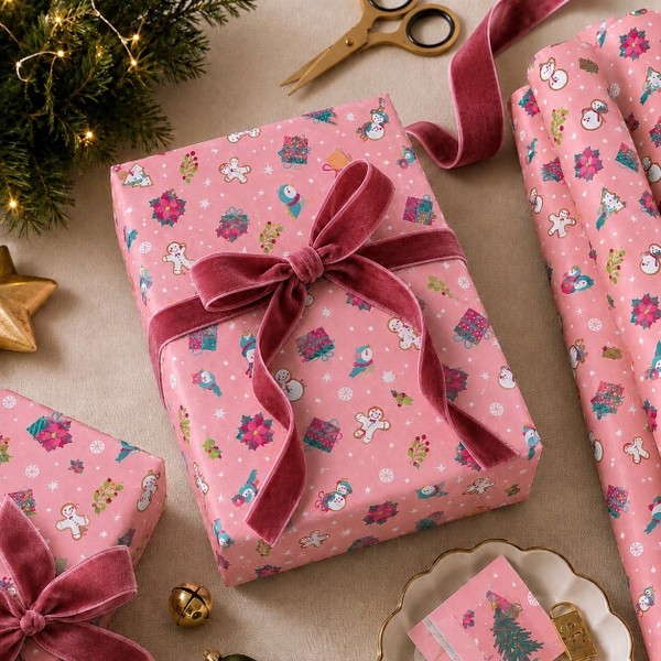 TIỆM CÁ TRỨNG - 'Gingerbread Man' Christmas Wrapping Paper