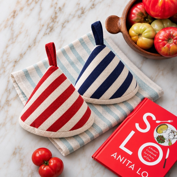 KITCHENWARE - Cone Pot Holder in Navy Stripe