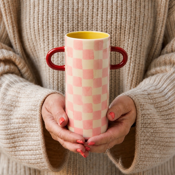 BÁT TRÀNG CERAMIC - Pink Checked Vase With Red Handle