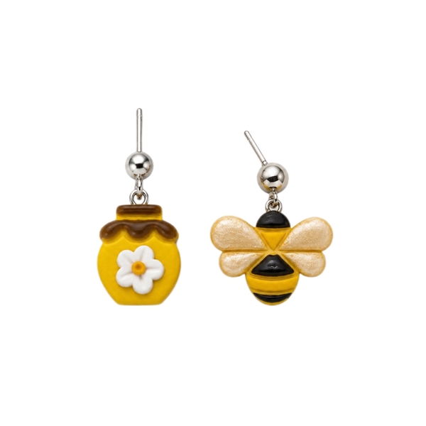 ELI & LOU - Clay Earrings in Bee