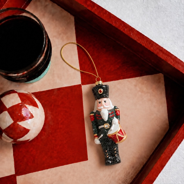 CHRISTMAS - Poly Ornament in Green Nutcracker
