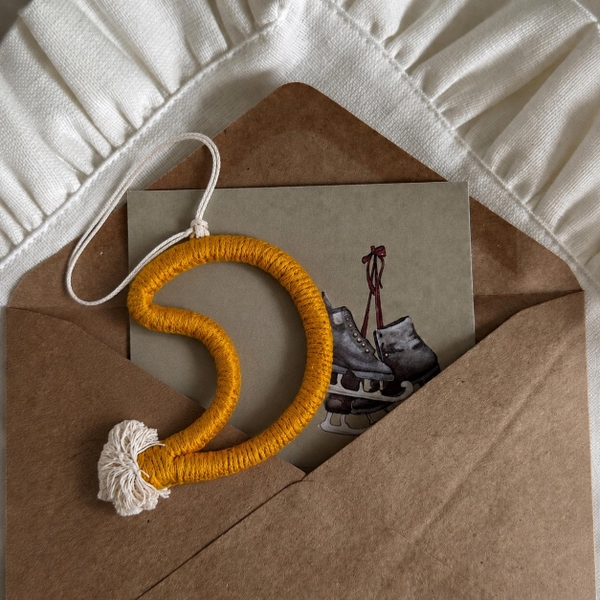 Macrame CHRISTMAS Ornament - Moon