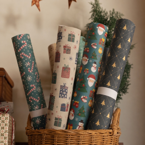 TIỆM CÁ TRỨNG - 'Santa & Snowman' Christmas Wrapping Paper