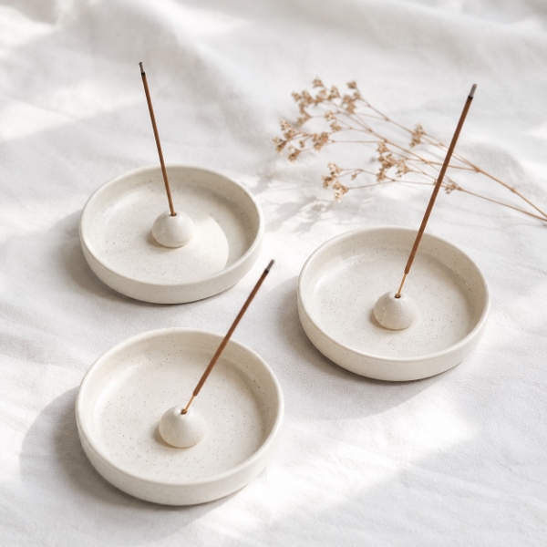 BÁT TRÀNG CERAMIC - Round Incense Holder in Pepper