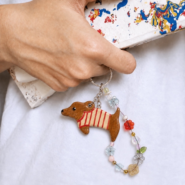 LINDO CRAFTS - Dog With Red Striped Shirt Keychain