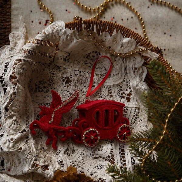 Velvet CHRISTMAS Ornament - Mythical Ride