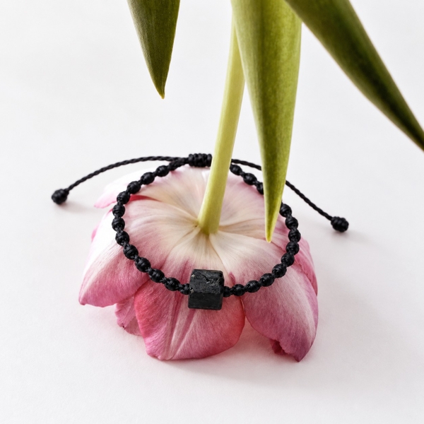 MERAKI TOWN - Single Stone Bracelet in Black Tourmaline