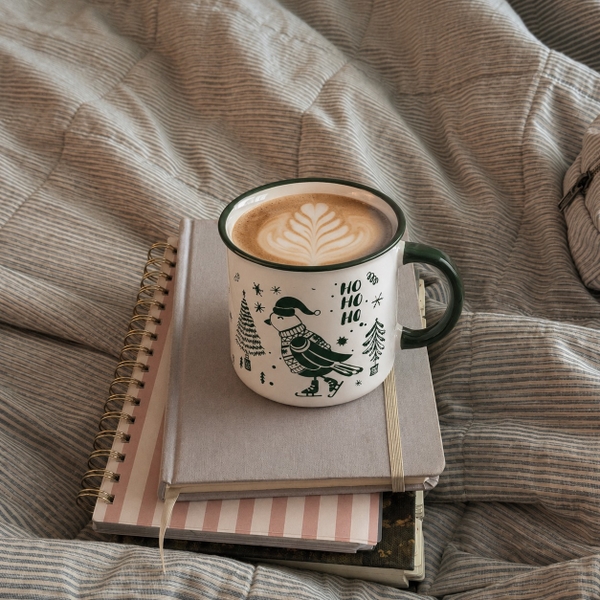 CHRISTMAS - Ceramic Short Mug in Green Winter Bird