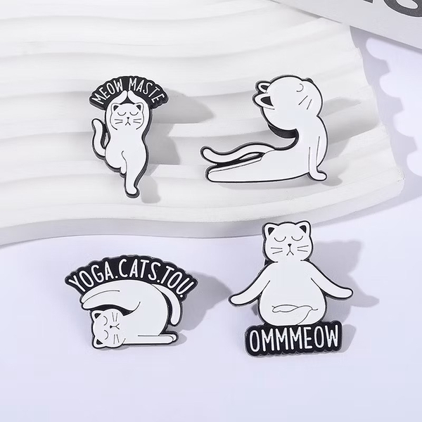 ENAMEL PIN - Meow Maste