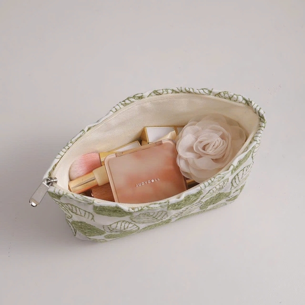 Make Up Purse - Leaf in White