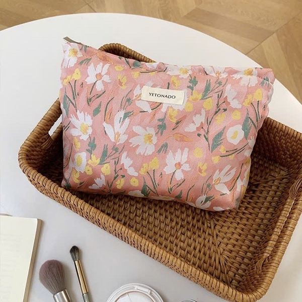 Make Up Purse - White & Yellow Flower in Coral