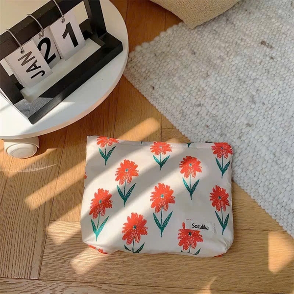 Make Up Purse - Red Daisy