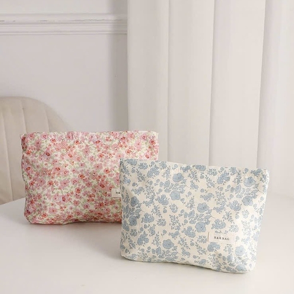 Make Up Purse - Vintage Blue Flower
