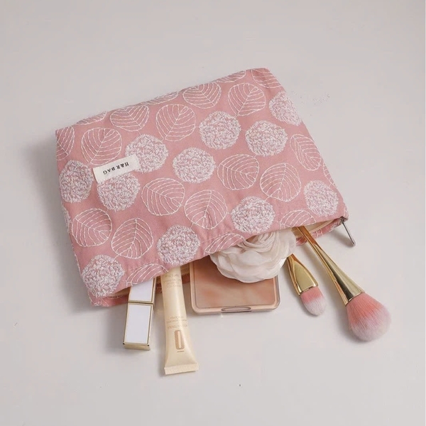 Make Up Purse - White Leaf In Pink