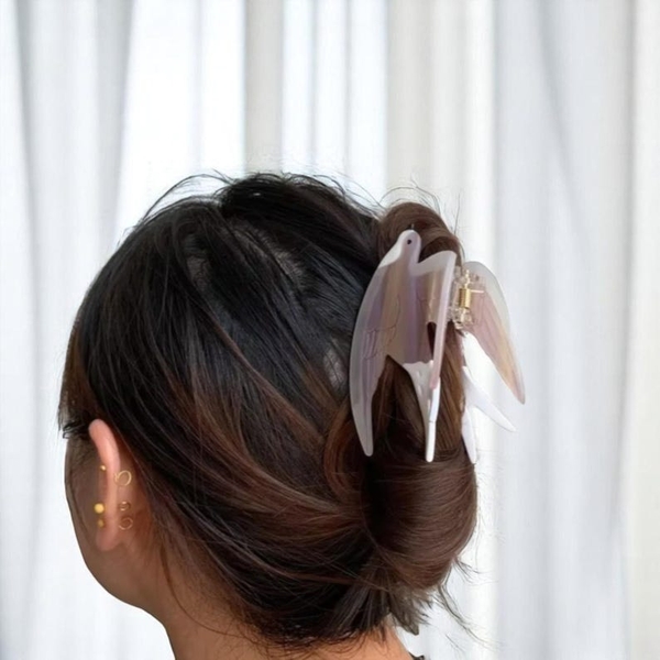 HAIR ACCESSORY - Hair Claw in Pink Swallow