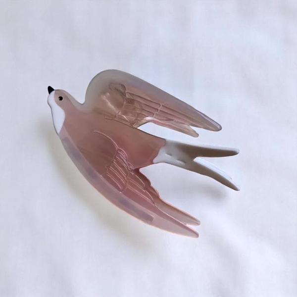 HAIR ACCESSORY - Hair Claw in Pink Swallow