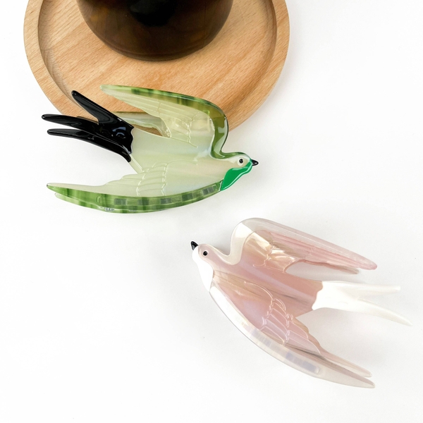 HAIR ACCESSORY - Hair Claw in Pink Swallow