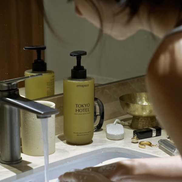 EMSPACE - Perfume Body Wash “TOKYO HOTEL” (580ml)