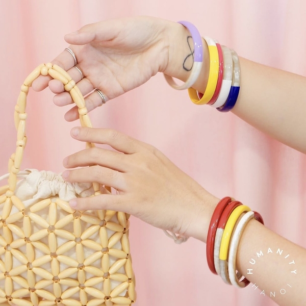 AZIET -  Buffalo Horn Small Flat Bracelet in Stripe Silver