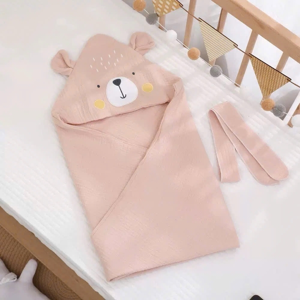Bear Hooded Muslin Bath Towel in Pink