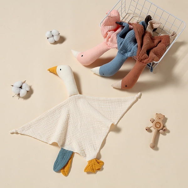 Ducky Muslin Comforter Blanket in Sage