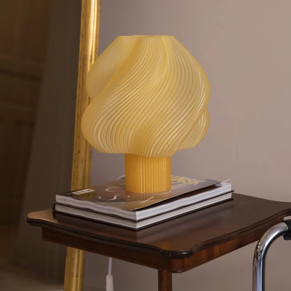 ILLU.3D Lighting – 3D Printing Ice Cream Lamp in Yellow