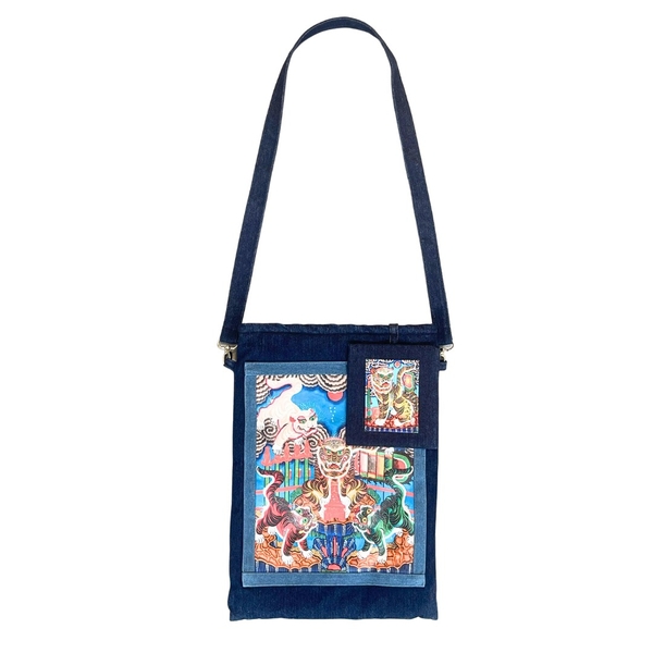 XLAND - “Ngu Ho” Laptop Crossbody Bag