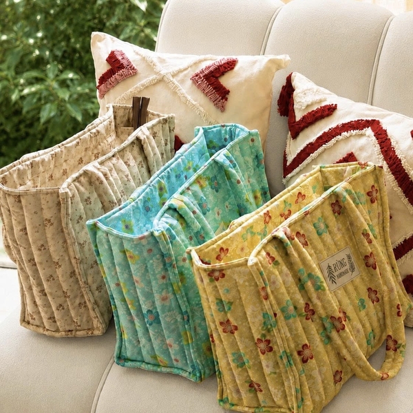 RỪNG HANDMADE - ‘Colorful Flower in Yellow’ Quilted Tote Bag
